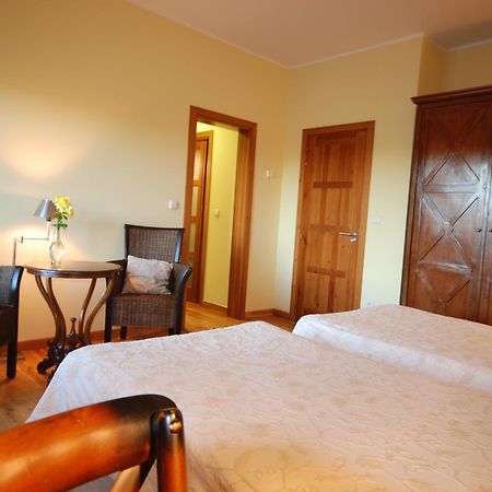Hotel Del Verde Al Amarillo Penasrubias de Piron ภายนอก รูปภาพ
