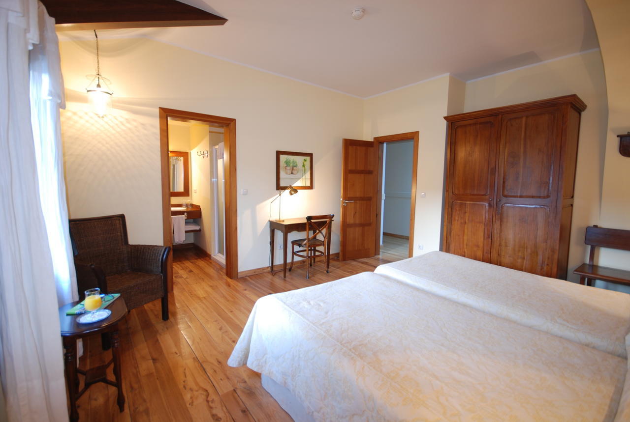 Hotel Del Verde Al Amarillo Penasrubias de Piron ภายนอก รูปภาพ