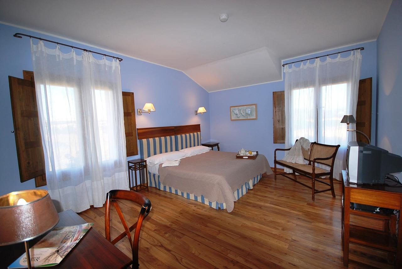 Hotel Del Verde Al Amarillo Penasrubias de Piron ห้อง รูปภาพ