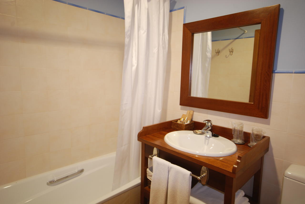Hotel Del Verde Al Amarillo Penasrubias de Piron ห้อง รูปภาพ